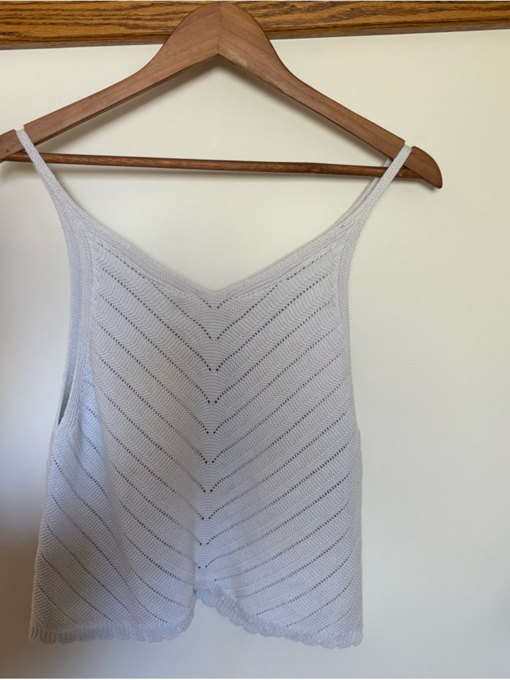 MIOU MUSE White Knit Tank Top Size L Cotton V-Neck Lightweight Sweater Cami